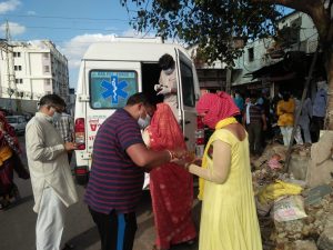 Shri Madhav Seva Samiti - भोजन पैकिट का वितरण